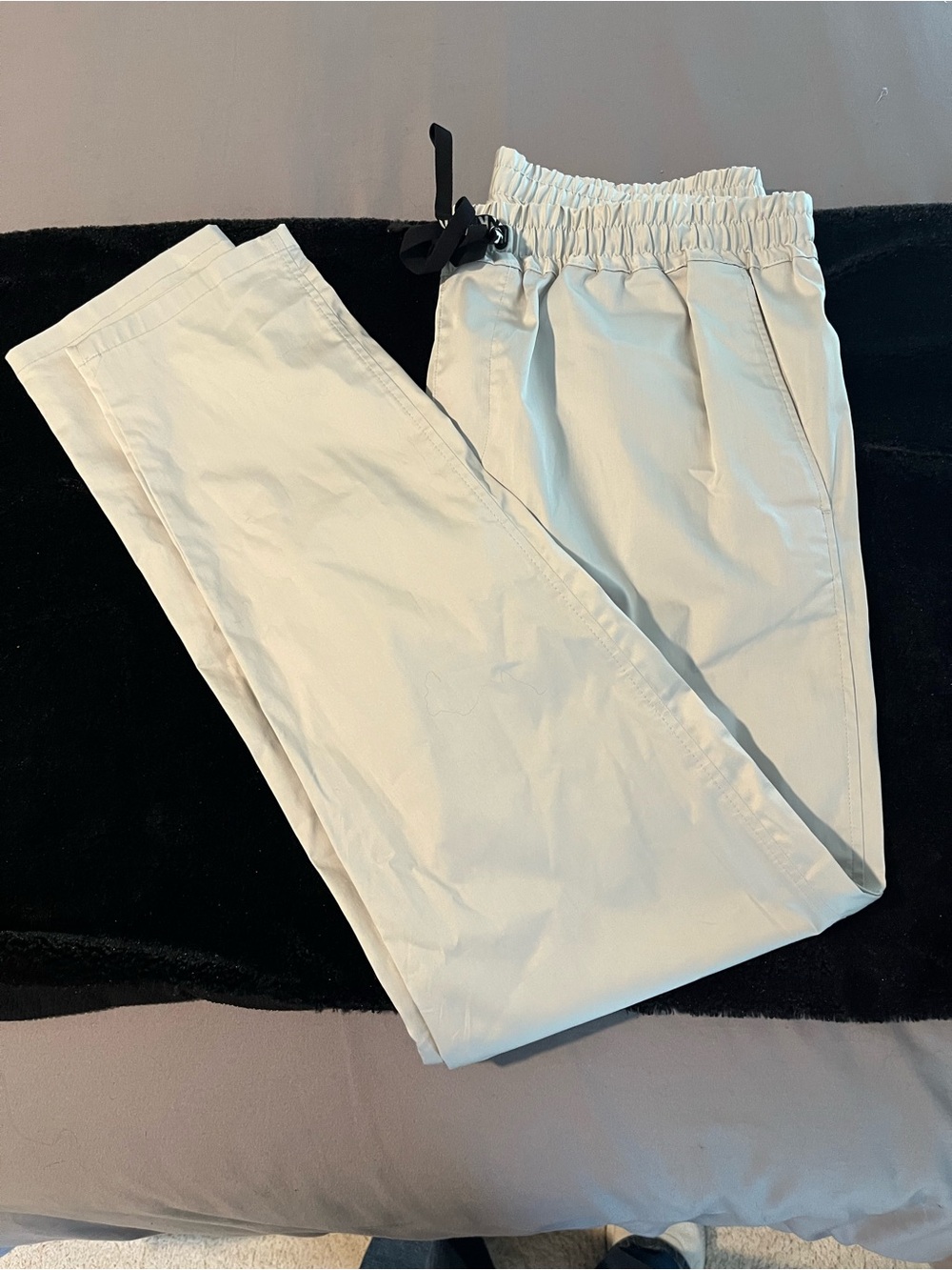 Calvin Klein Men's Elastic Waist Lightweight Pants — light beige